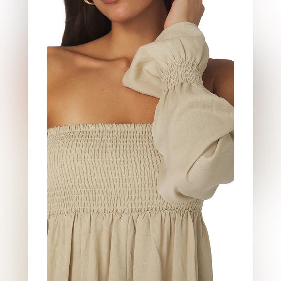 NWT WeWoreWhat On/Off Shoulder Crinkled Chiffon Smocked Dress - Picture 2 of 7